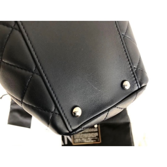 Authentic Chanel with receipt - Picture 6 of 8